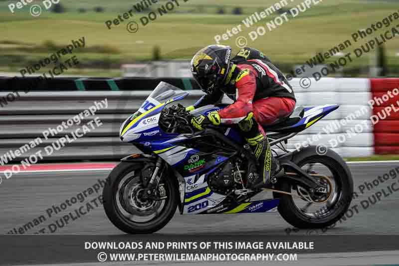 cadwell no limits trackday;cadwell park;cadwell park photographs;cadwell trackday photographs;enduro digital images;event digital images;eventdigitalimages;navarra;no limits trackdays;peter wileman photography;racing digital images;trackday digital images;trackday photos